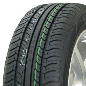 Tracmax F101 205/65 R15